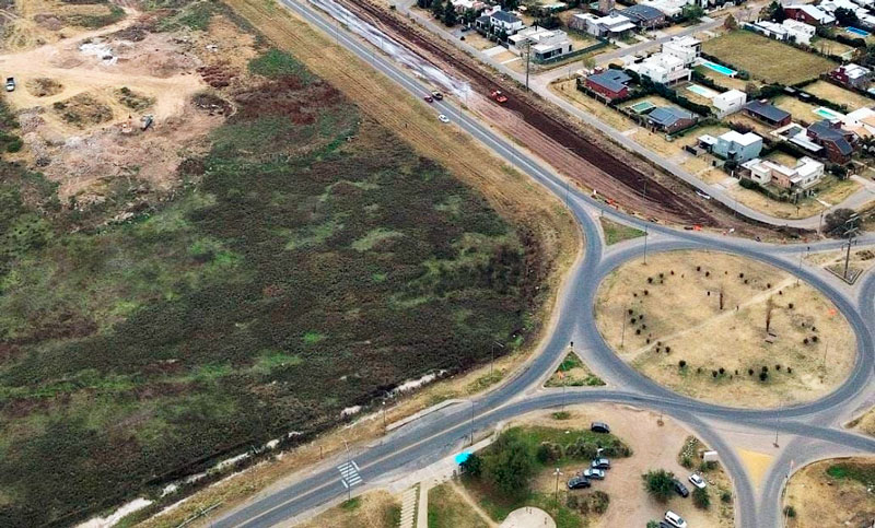 Avanzan las obras de Av. Newbery: así será la renovada rotonda frente al Aeropuerto, en el acceso a Funes